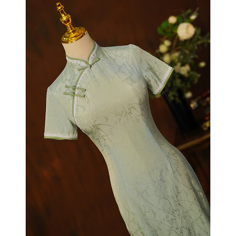 Green cheongsam 2022 new young girl retro improved dress old Shanghai Republic short summer