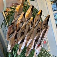 Розовое золото, зеркальный эффект