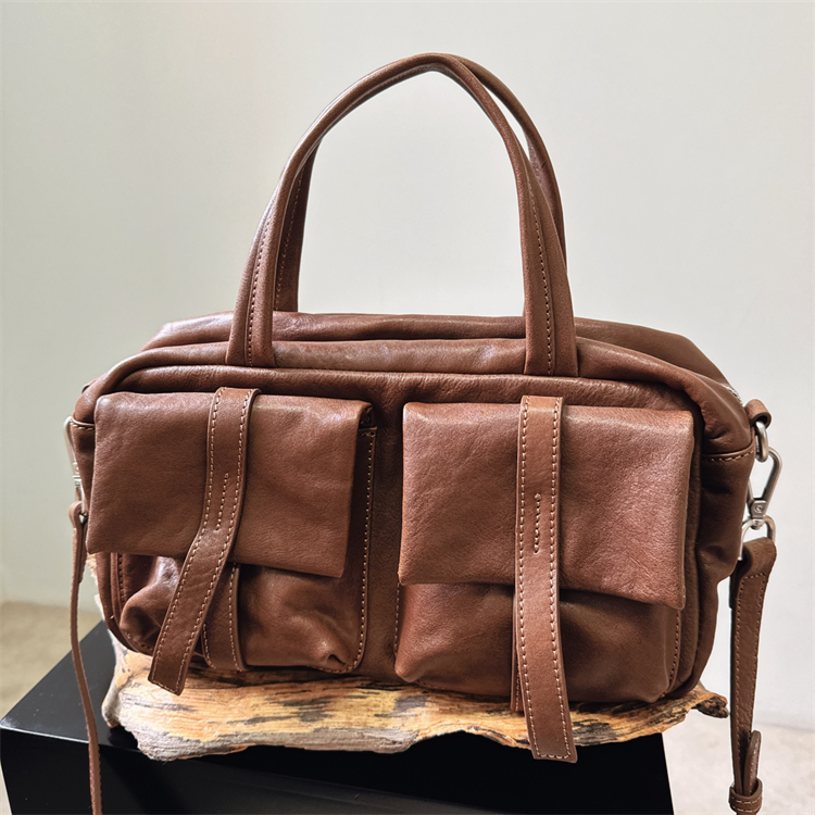 Imported Top-Grain Vegetable-Tanned Leather Pillow Bag with Multiple Pockets, Single Shoulder Crossbody Bag, Genuine Leather Handbag, 2026 New Model