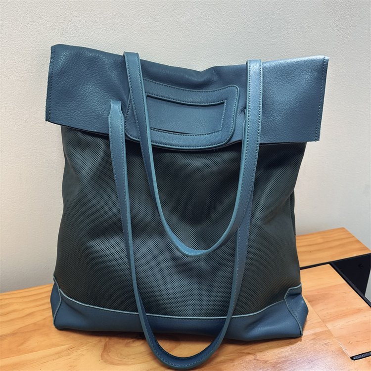 Imported Hollow-Out First-Layer Cowhide Tote Bag, Large-Capacity Commuter Bag, Laptop Bag, Lawyer's Work Bag, Shoulder Bag, Underarm Bag