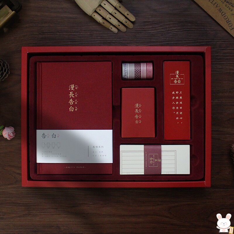 Lovers Love Records This Hand Paintbrush This Day is remembered for writing a love story This son sends a boyfriend to sue white epithets