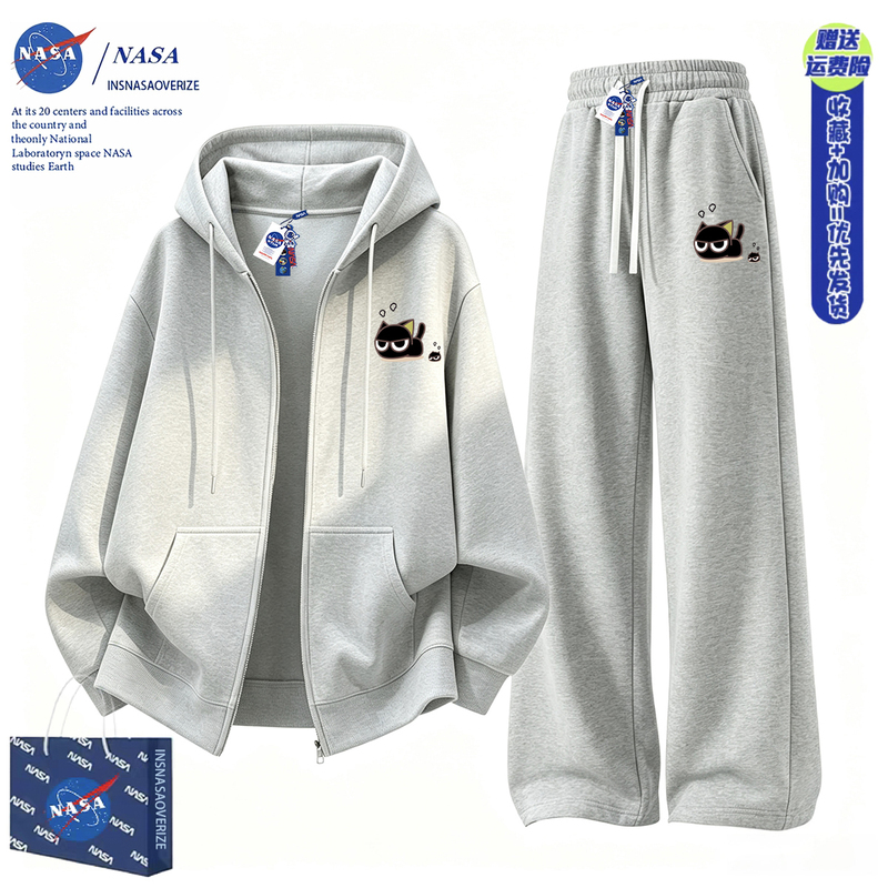 Nasa Collaboration with Luo Xiaohei's Legend of Little Black Casual Set for Men and Women, Youth Student Cardigan Sweatshirt and Pants Set Nasa Collaboration with Luo Xiaohei's Legend of Little Black Casual Set for Men and Women, Youth Student Cardigan Sweatshirt and Pants Set