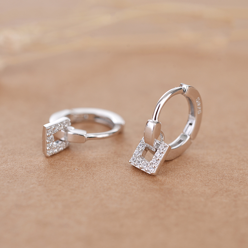 Silver ear stud Korean temperament simple small earrings Frigid wind wild earrings hypoallergenic ear buckle female 925 sterling silver