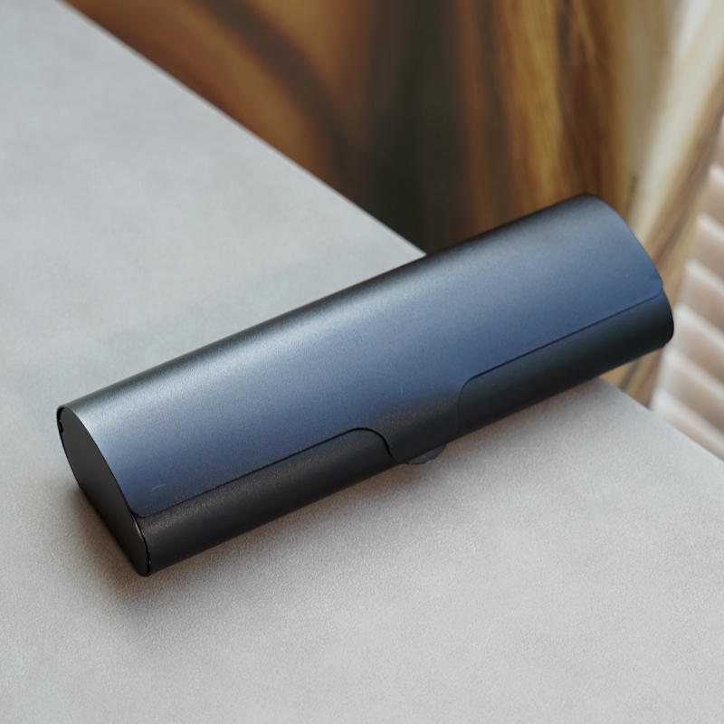 Glasses Case for Men, Portable, Student, Metal, Myopia, Compact, Pressure-Resistant, Simple, Presbyopic, Aluminum Alloy, Women's Storage Box