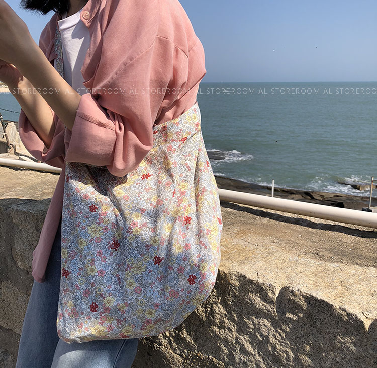 AL homemade light-coloured crushed flower cloth bag inclined cross-bag can single shoulder and boombe the same fairy 100 lap sails with a small crowdsourced