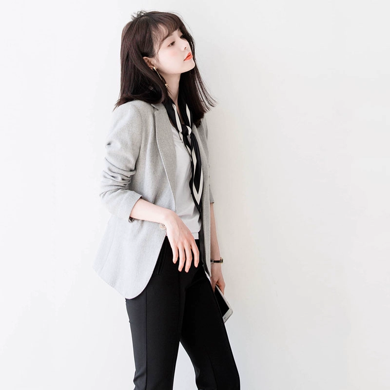 Phụ nữ Nhật Bản 2020 Mùa xuân và mùa hè Mới Đơn giản Một nút phù hợp với Thời trang Áo khoác mỏng mỏng - Business Suit