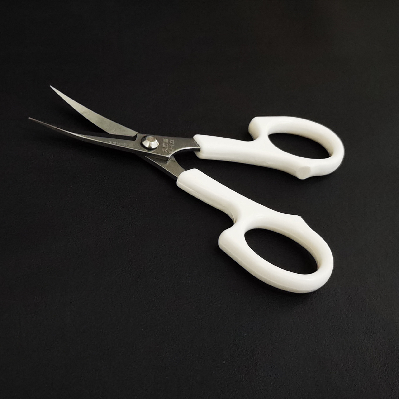 Dajixing Embroidery Scissors 5 5-inch Warped Head Scissors DJ133 Imported Steel Cross Stitch Scissors 12