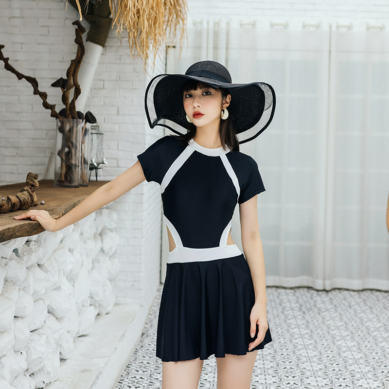 2021 Korean version simple waist-covering belly short-sleeved round tie chest pad backless one-piece dress girl hot spring swimsuit