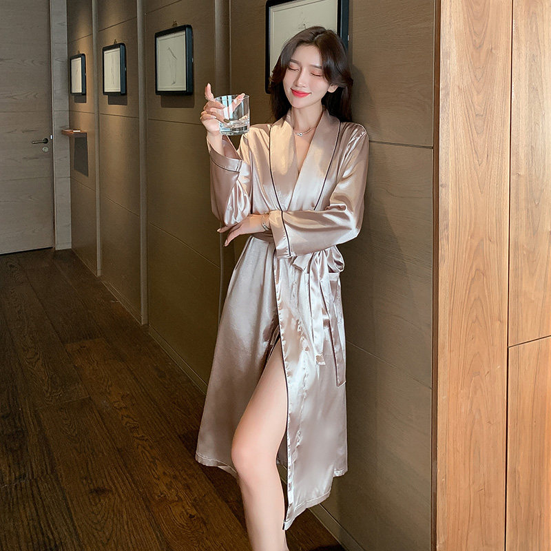 Autumn Winter Sexy Pajamas Robe Women Ice Silk Long Sleeve Bridesmaid Dressing Robe Bride Wedding Robe Ladies Hotel Yukata Robe