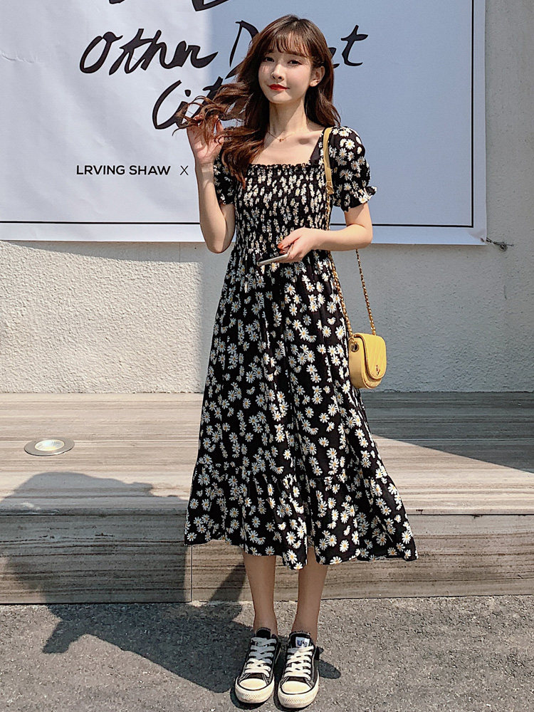 Large size women's clothing 2021 new summer dress fat sister belly cover thin Foreign school small daisy chiffon short-sleeved dress