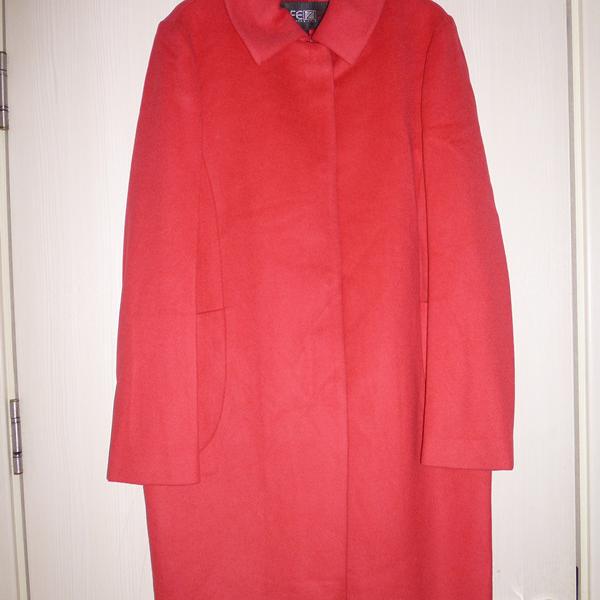 Feizi100 Wool Cherry Red Coat with Cocoon-Shaped Pockets and Doll Collar, New Year Coat