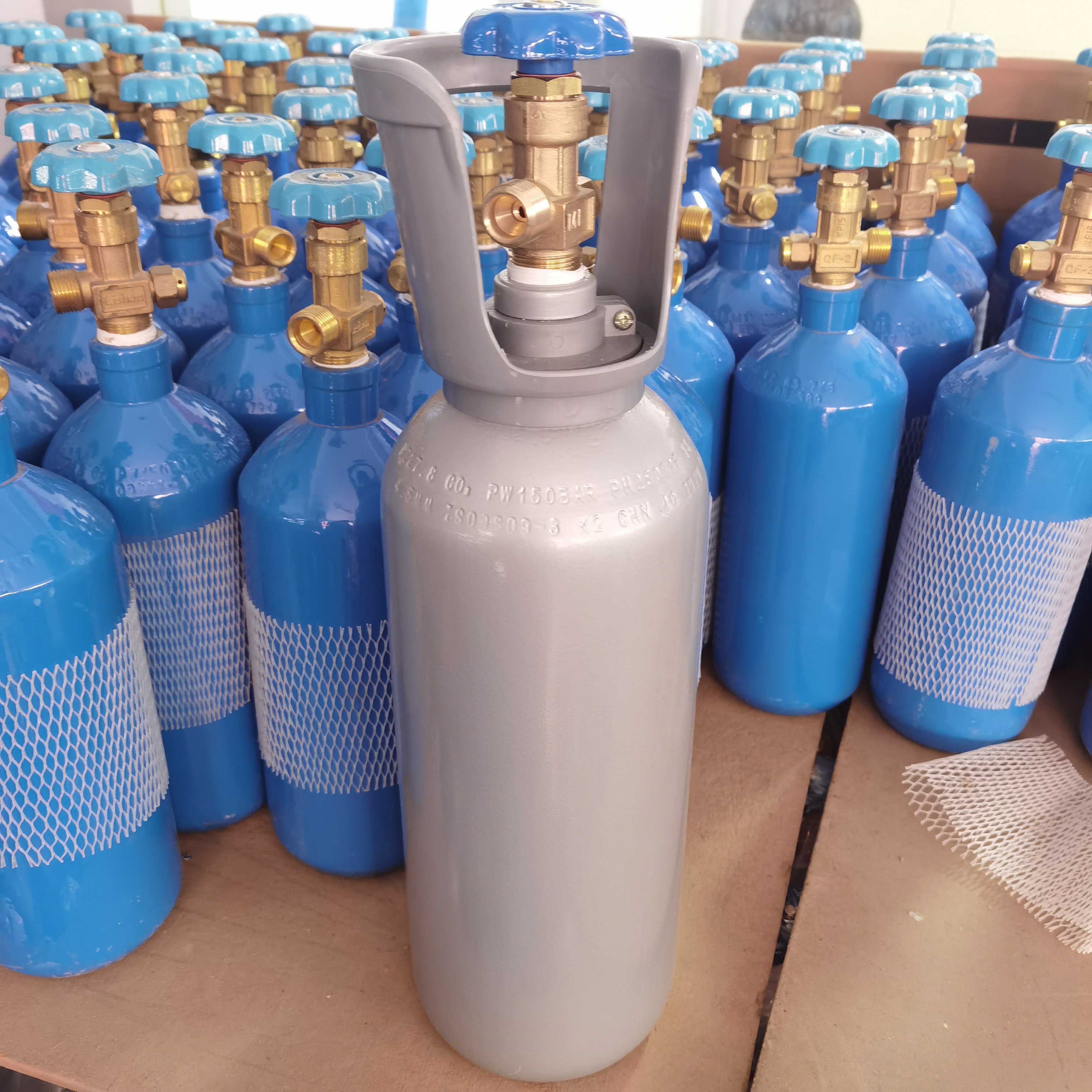 Carbon dioxide cylinder 4 liters 8L10 liters 15co2 small gas cylinder portable tank can be inflated two-guarantee welded nitrogen oxygen cylinder