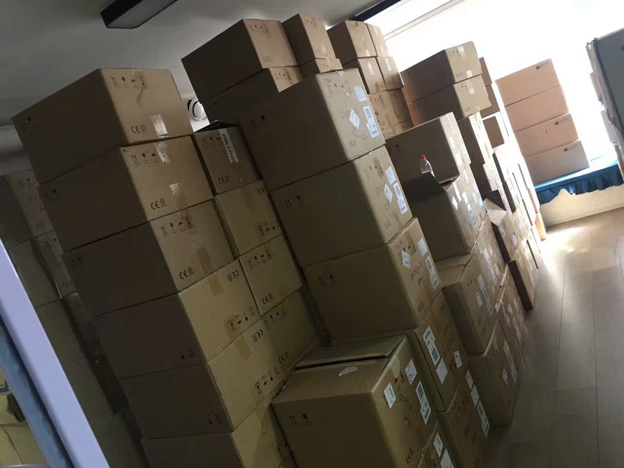 Hikvision DS-6916UD Network HD Decoder