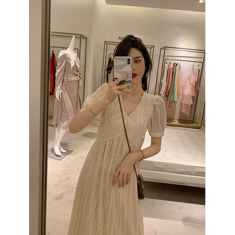 Big Eees light wedding dress, French style, thin and heavy industry dress, light familiar style, careful machine temperament