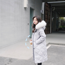 13 Good small man long knee big hair collar white duck down jacket female 2019 new horn buckle coat