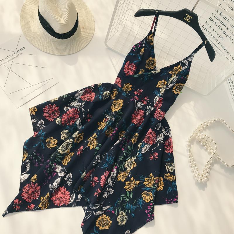 Ins siêu lửa net màu đỏ bên bờ biển kỳ nghỉ V-Cổ in quây strap cao eo là mỏng không thường xuyên hem dress nữ chân váy xếp ly dài