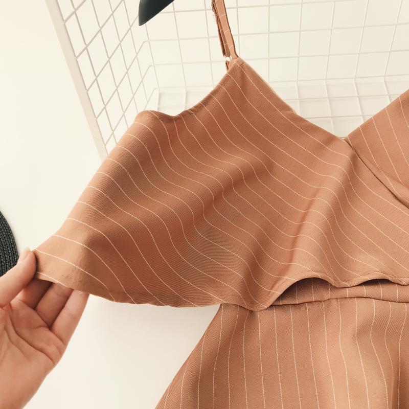 Phong cách châu Âu và retro retro dọc cổ chữ V máy cẩn thận xù ra khỏi vai ngắn tay ngực ngực eo Một chiếc váy nữ 	váy rút dây eo	