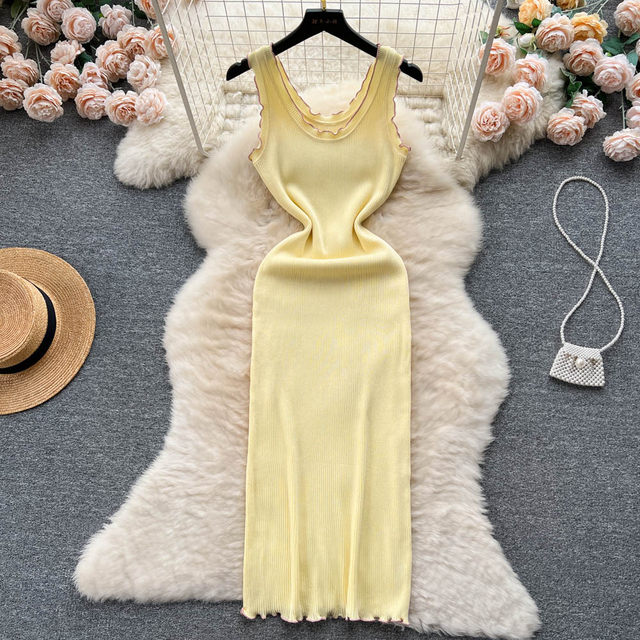 Light luxury pure desire wind sleeveless knitted dress women's summer solid color self-cultivation niche chic French high-end dress