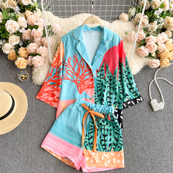 Ins blogger pajamas style fashionable suit 2020 new women's design sense color matching printing holiday two-piece trend