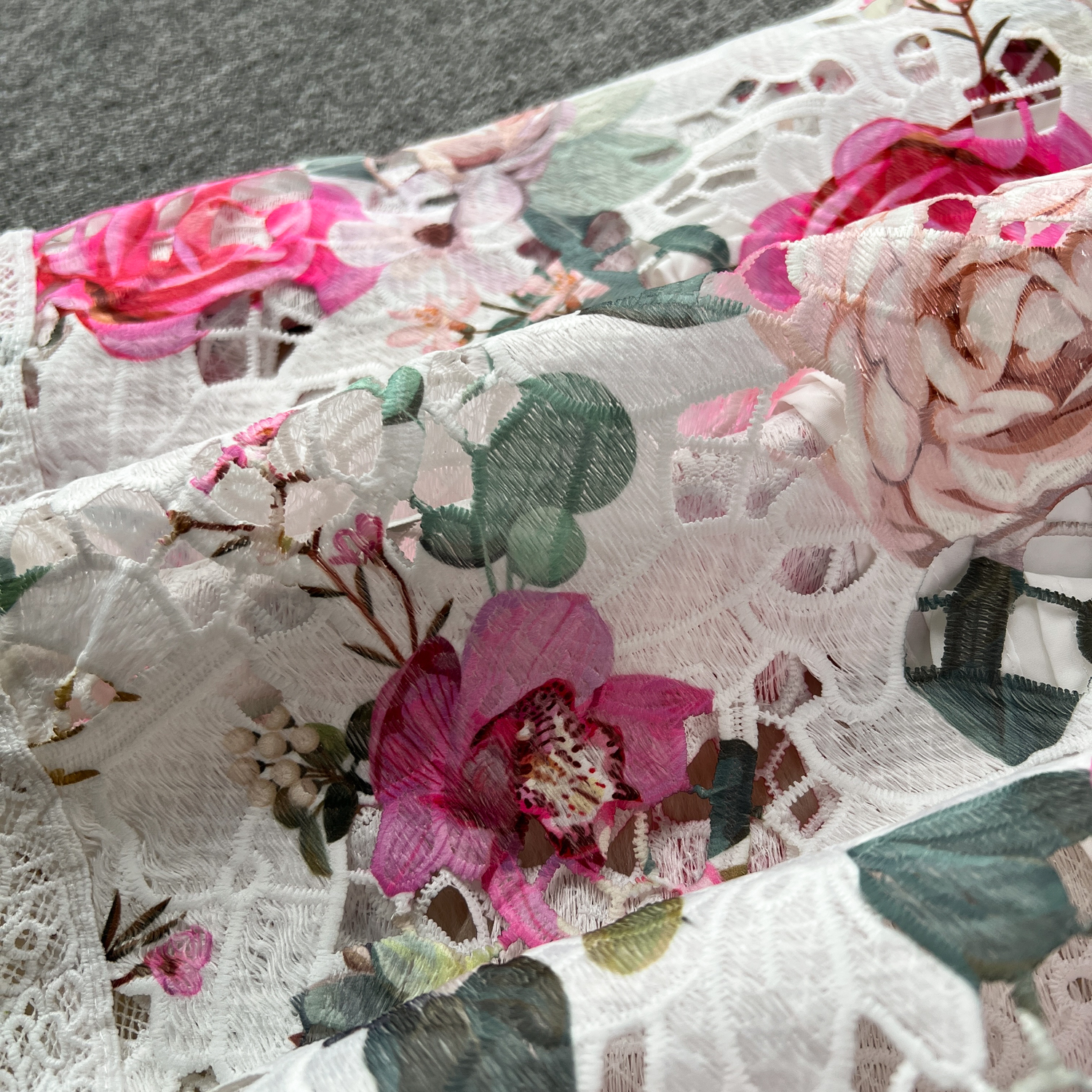 French retro elegant lace splicing printed waist-cinching elegant dress - Image 6