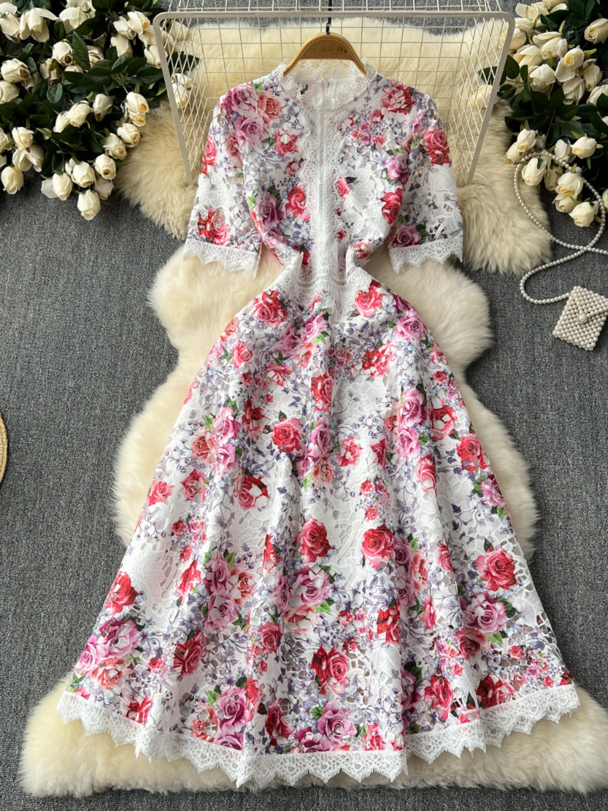 French retro elegant lace splicing printed waist-cinching elegant dress - Image 3