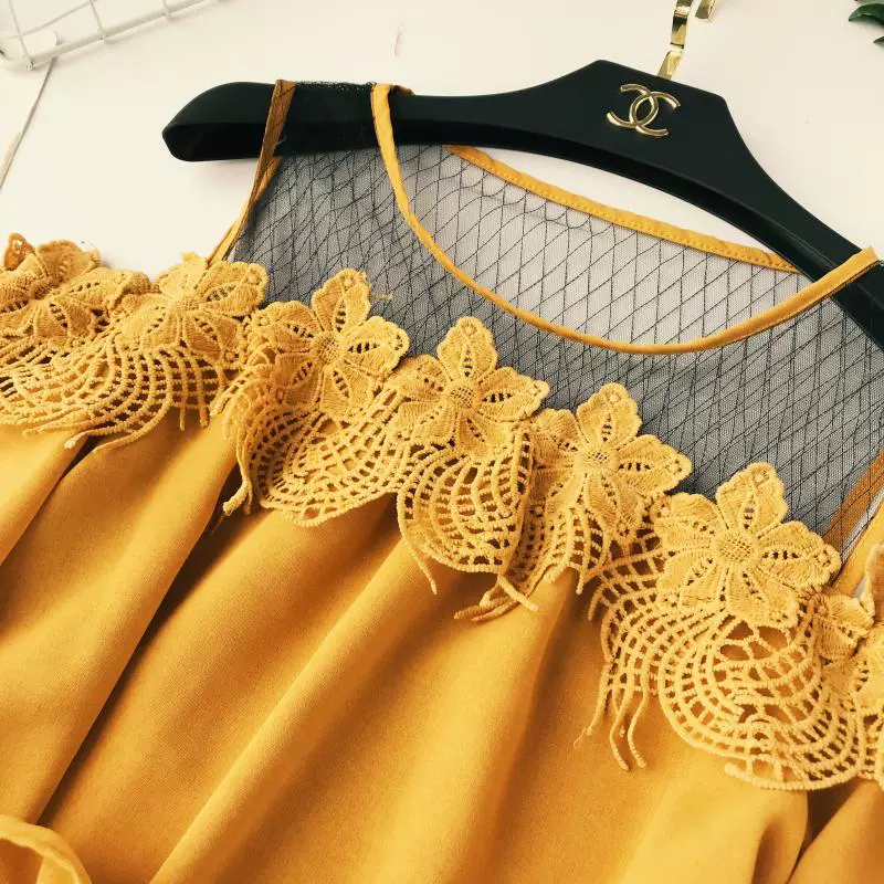 Ưu đãi đặc biệt thời trang Hàn Quốc ren ngọt ngào cổ tròn quây lưới openwork lưới phồng tay áo ngắn tay áo voan