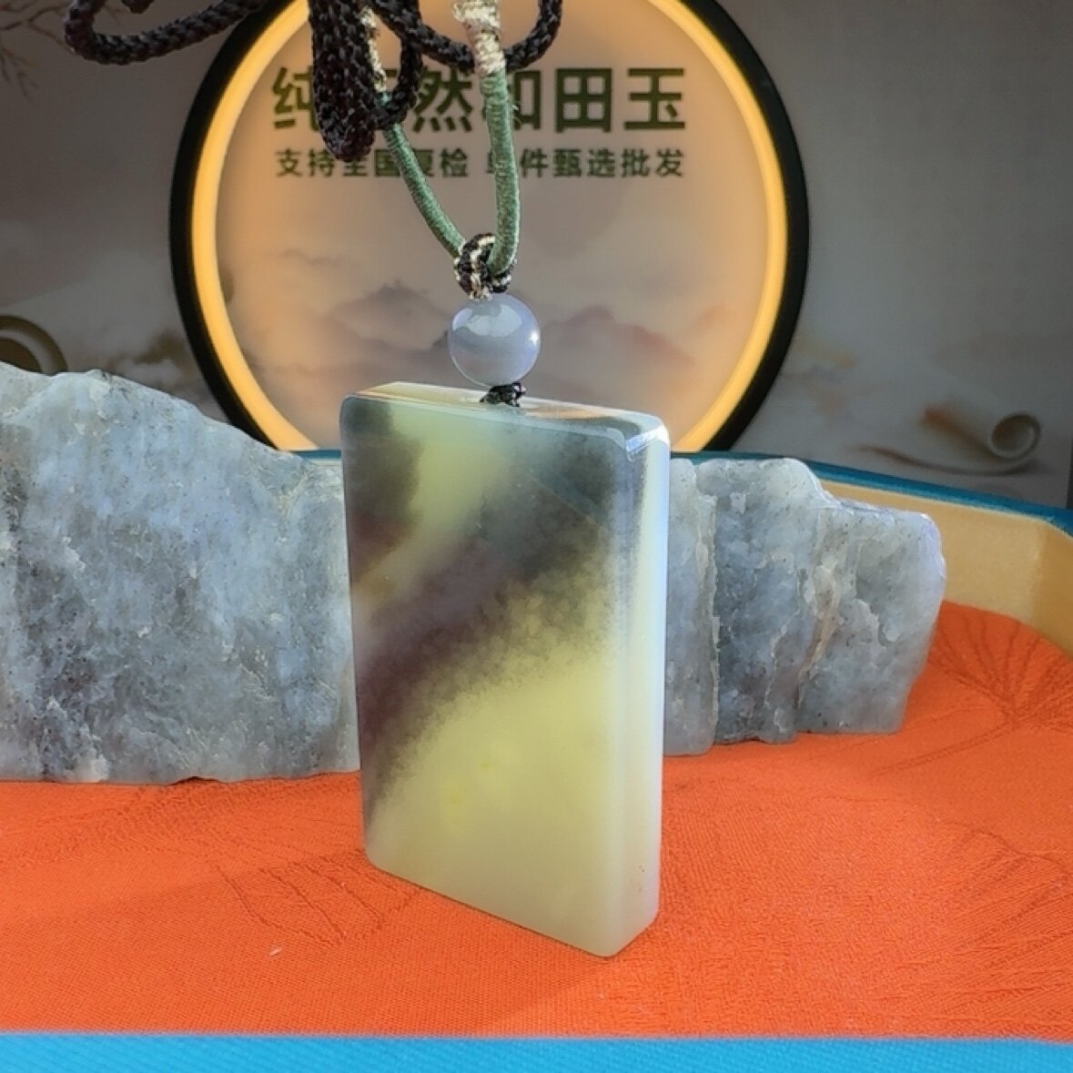 ?探寻和田玉的魅力：天然青花籽料挂件?-颈饰-淘宝好物网