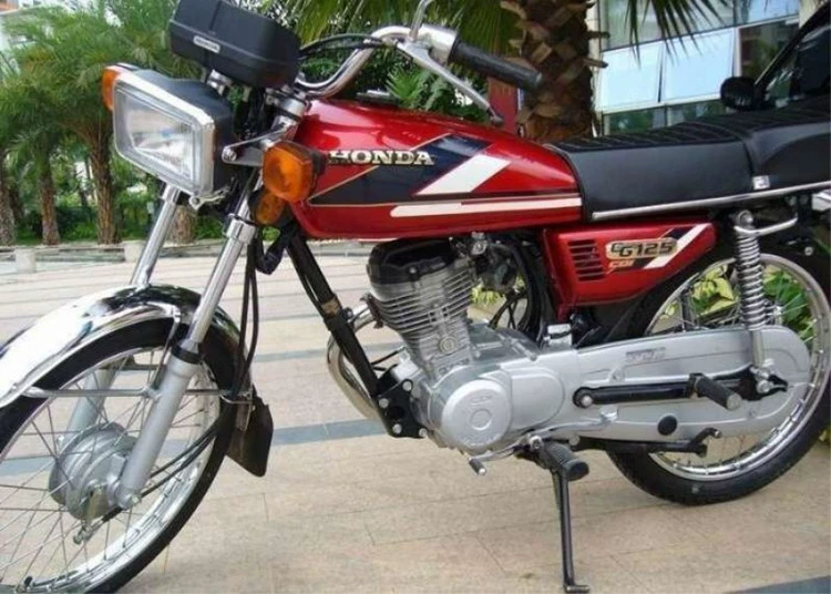 đồng hồ xe suzuki viva Thích hợp cho phụ kiện xe máy mẫu cũ CG125 bạc mèo mèo đồng hồ tốc độ hộp đựng dụng cụ đo mã chất lượng tốt đồng hồ sirius điện tử công tơ xe máy