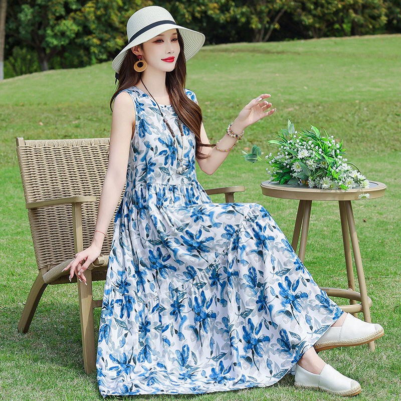 Long Skirt That Reaches the Ankles, Extra-Long Style, Guangdong Guangzhou Thirteen Rows Pear-Shaped Body Shape, Hip-Covering Dress, Bali Beach Dress