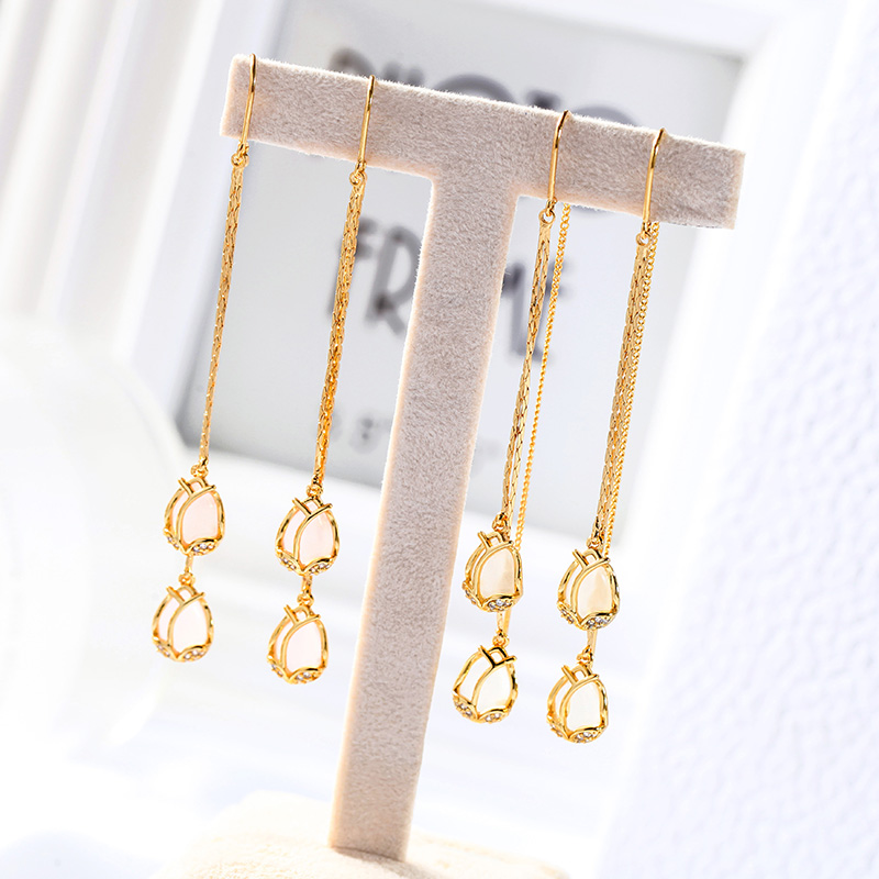 Fashion Water Drop Long Tassel Ear Line Thin Face Antique Pierced Earrings Wholesale Nihaojewelry display picture 5