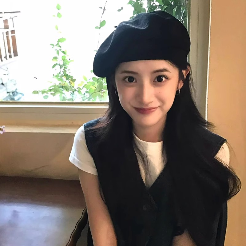 黒ベレー帽女性の秋と冬の新しいスタイル日本のレトロなウールのキャスケットベレー帽顔見せリトルペインター帽子