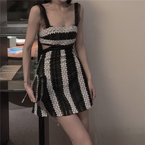 Fa-style retro sleeveless harnesses one-piece dress Spring dress New collection waist display slim black short dress 2022 Womens dress