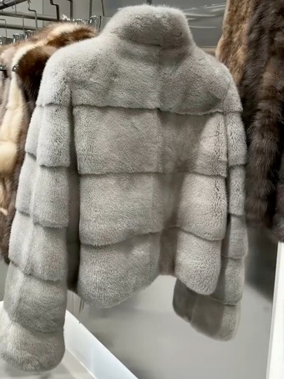 高级感轻奢立领分层毛毛外套女装秋冬新款洋气上档次宽松保暖外套