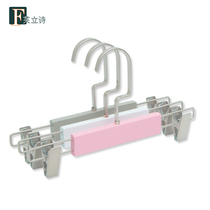 Fu Lishi childrens solid wood skirt rack environmental protection baby hanger childrens wooden clothes hanging cute childrens clothing support custom