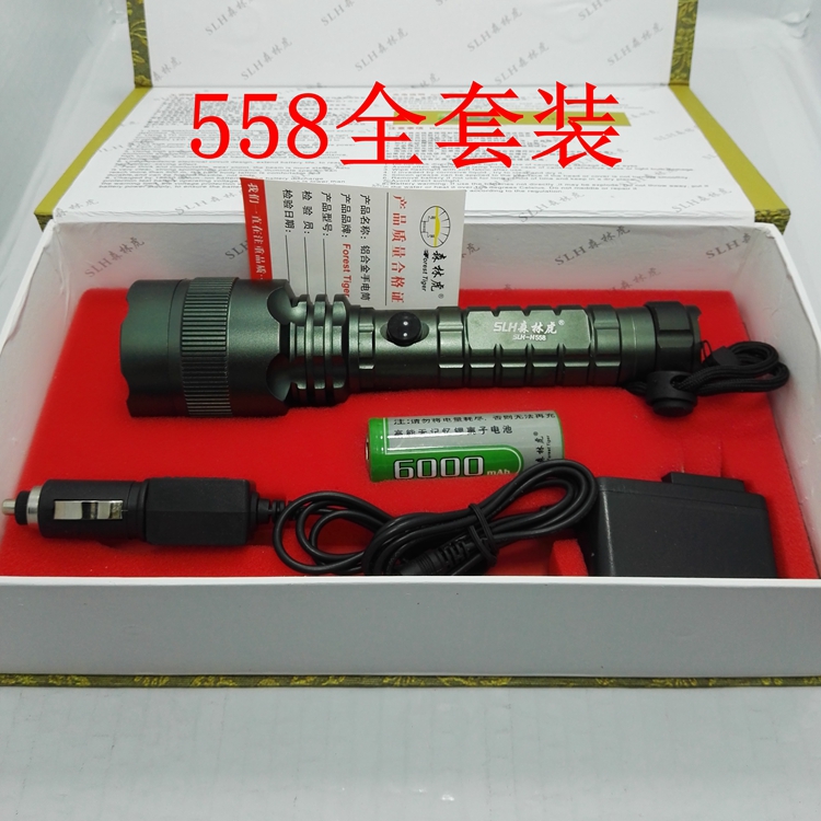 558LED intense light flashlight Q5 light Pearl intense light 10 hours 500 m Wild fishing night riding camping light