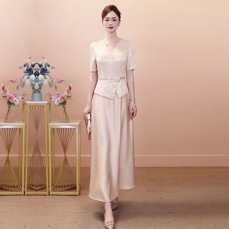 2026 Mother-In-Law's Wedding Banquet Fashion Champagne-Colored Dress, High-End Light Luxury, Sophisticated Two-Piece Dress for Mother-In-Law 2026 Mother-In-Law's Wedding Banquet Fashion Champagne-Colored Dress, High-End Light Luxury, Sophisticated Two-Piece Dress for Mother-In-Law