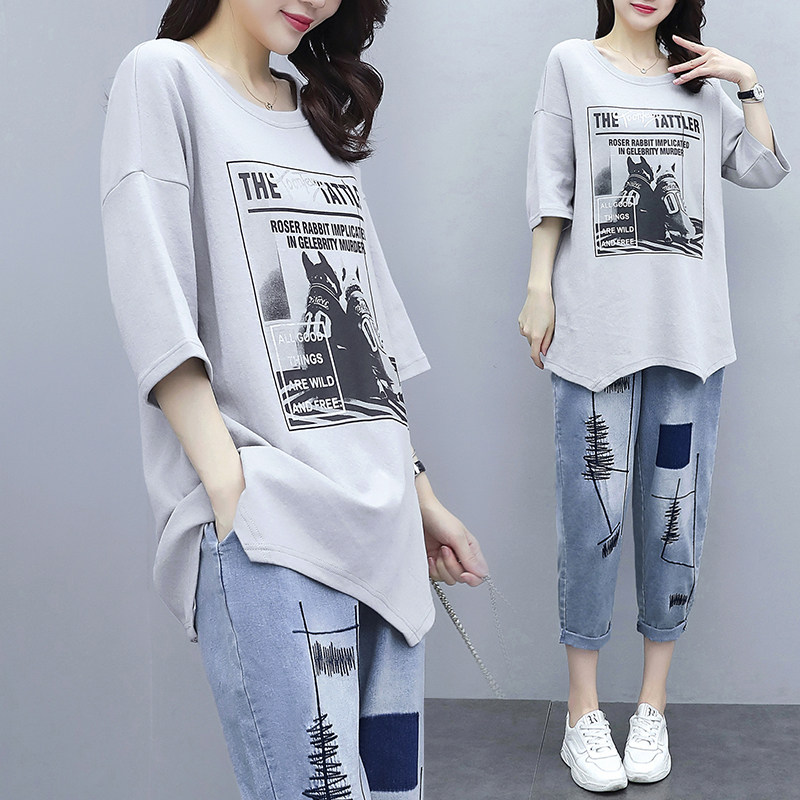 2023 Small Fashion Package Female Spring and Summer New Han T - shirt relaxed casual jeans two pieces set