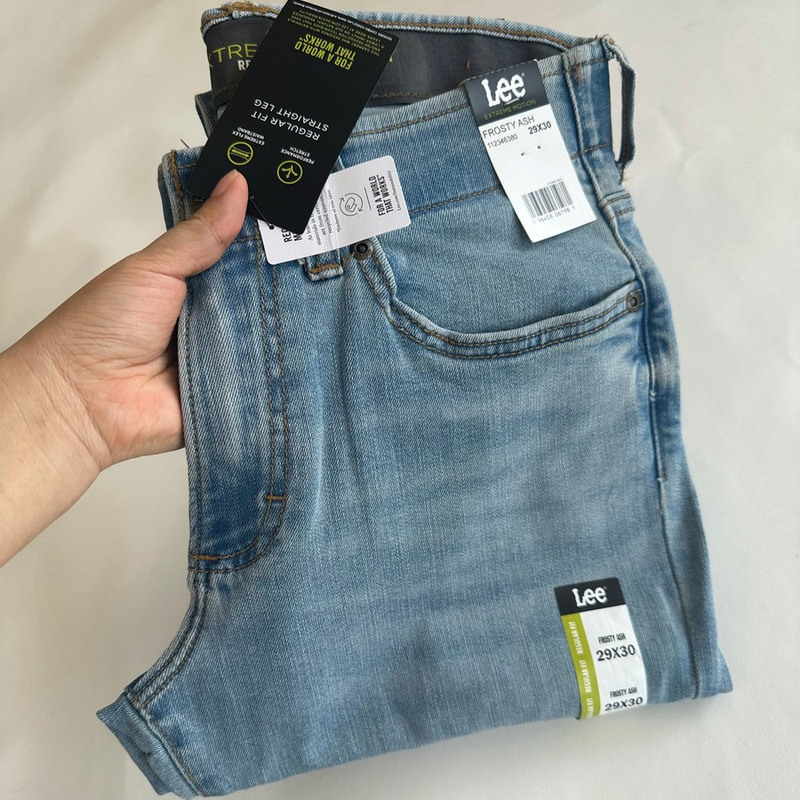American Genuine Lee Em Light Blue Mid-Waist Straight-Leg Sports Jeans for Men with Stretch 11234-6380 American Genuine Lee Em Light Blue Mid-Waist Straight-Leg Sports Jeans for Men with Stretch 11234-6380