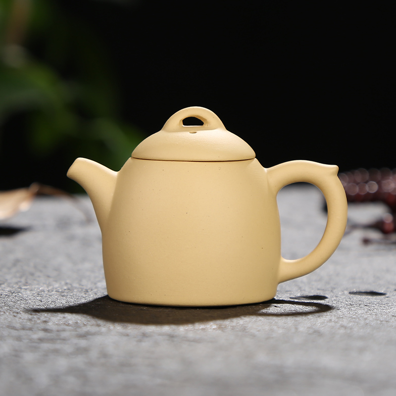 Mini small purple casserole creative Yixing fingertip pot pocket small number tea with tea tea spotting piece boutique can be raised
