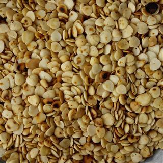 2 pieces of Chinese medicinal herbs, fried almonds, 500 grams, small almonds, medicinal fried almonds, peeled almonds, northern almonds