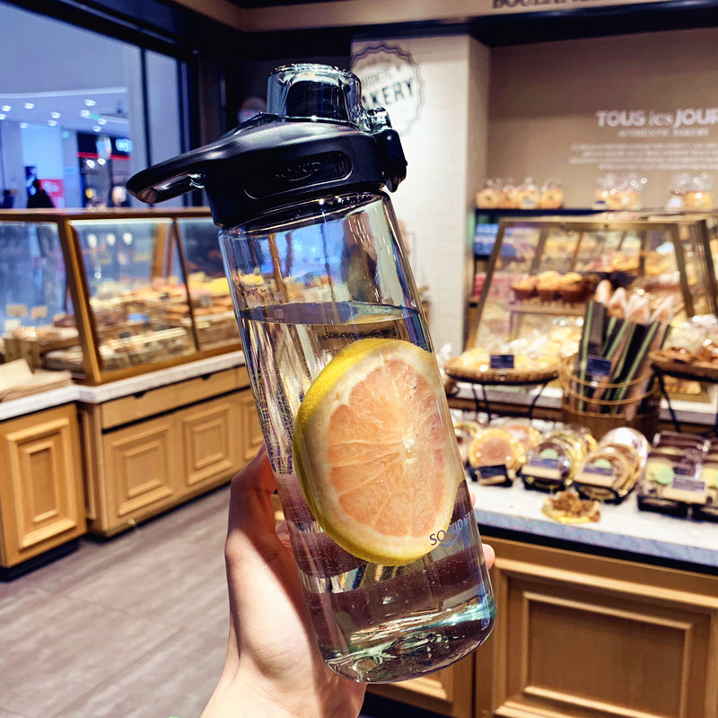 Han Edition large capacity sports cup trend creativity small fresh male and female students fitness plastic portable hand cup