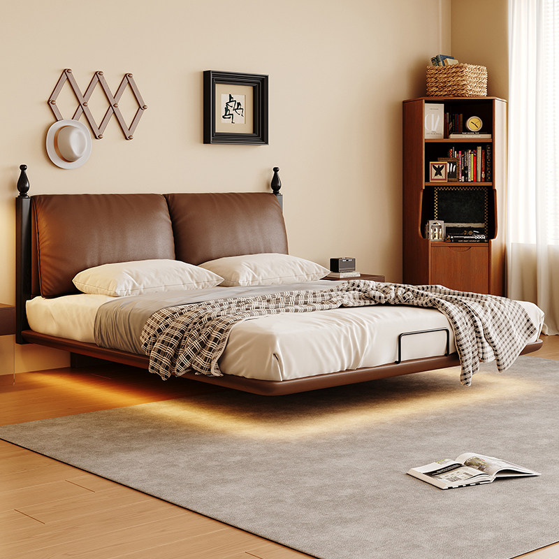 Medieval-Style Elephant Ear Leather Bed, Vintage Master Bedroom Upholstered Solid Wood Large Bed, 1.8m Double Beds, Floating Bed Medieval-Style Elephant Ear Leather Bed, Vintage Master Bedroom Upholstered Solid Wood Large Bed, 1.8m Double Beds, Floating Bed