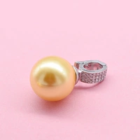 Пряжка-подвеска из белого золота (золотые бусины-ракушки) (модель А37)