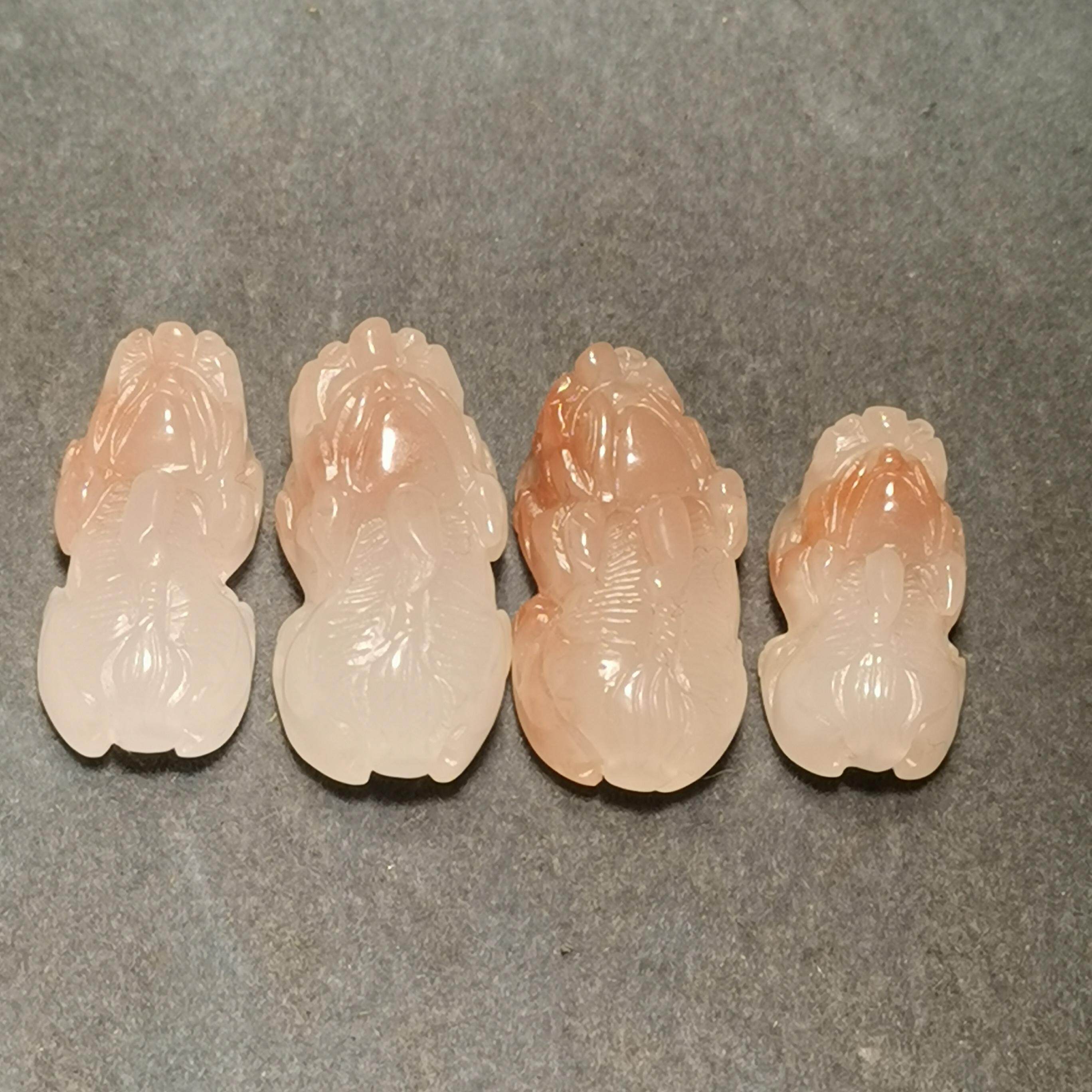 Guilin chicken blood Jade Longsheng chicken blood stone children's lady Pixiu pendant to open up evil lucky bag pendant