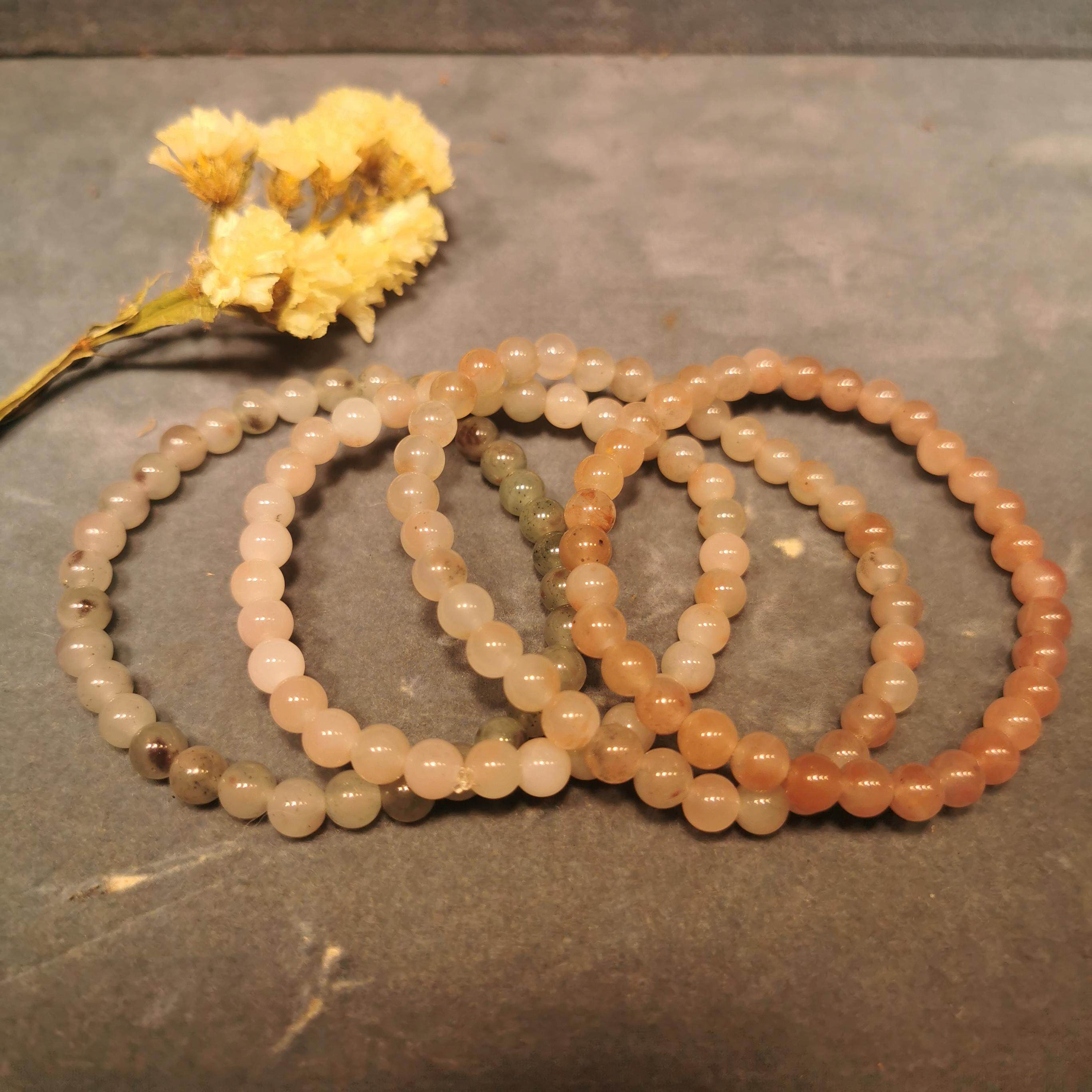 Guilin's new jade dragon wins natural jade lady's hand in hand to refine 5 pieces of force Zhou direct