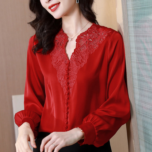 Red silk mulberry silk shirt women's 2022 spring new high-end embroidered T-shirt foreign style mother thin top