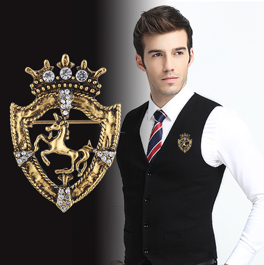 Phiên bản Hàn Quốc của vương miện kim cương trâm kim cương cao cấp retro khiên phù hợp với bộ đồ Pegasus huy hiệu
