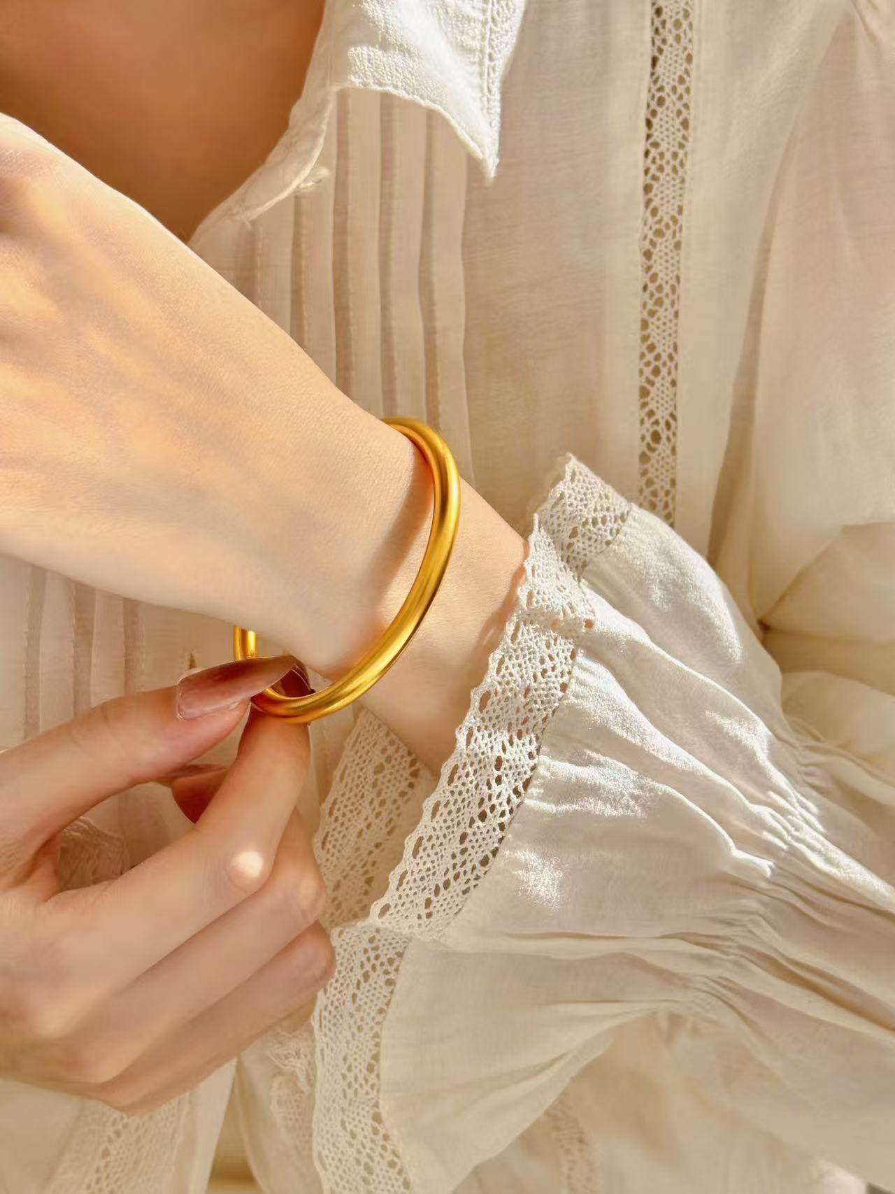 Vietnamesisches Sandgold massives Armband vergoldet