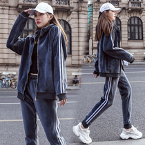 Gold velvet plus velvet thickening autumn and winter leisure sports suit womens 2020 new fashion slimming and age reduction two-piece set