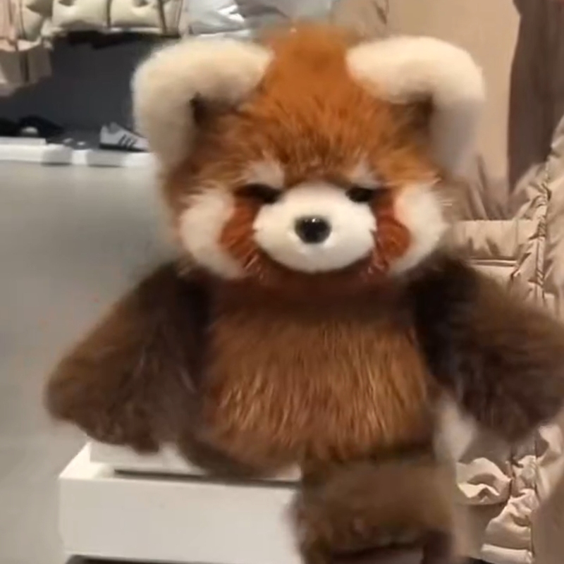 High-Quality Realistic Red Panda Mink Plush Toy, Cute Raccoon Doll, Birthday Gift, Same Style as in Chengdu